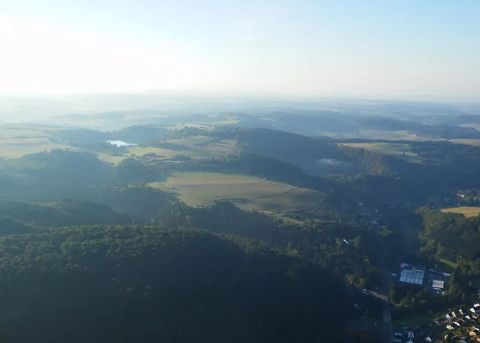 Апартаменты Hens Шалькенмерен